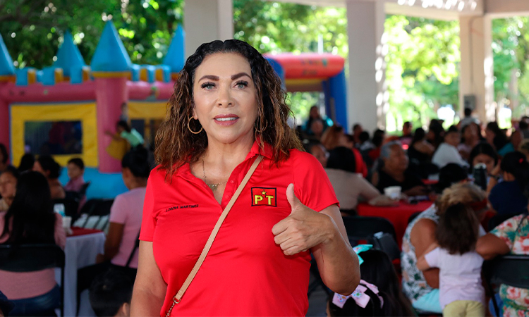 Lorena-Martinez-se-registra-por-el-PT-para-una-diputacion-federal-2