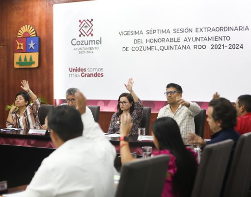 Informa Juanita Alonso a Cabildo su intención de participar en el proceso electoral 2024