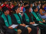 Motiva Lili Campos a graduados de la Universidad Tecnológica de la Riviera Maya