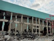 Demuelen el “Blanquita”, uno de los primeros cines de Cancún, tras más de 20 años de descuido