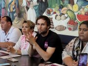 Inscribe MAS a sus candidatos a diputados locales plurinominales; lidera la lista dirigente y esposa
