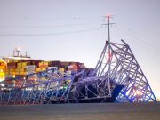 Se desploma puente de Baltimore al ser impactado por un carguero