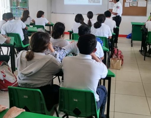 Imparte gobierno de Puerto Morelos pláticas de inclusión e igualdad a estudiantes de Bachilleres