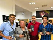 Literatura | Emotiva presentación de ¿No oyes el violín?, de Agustín Labrada