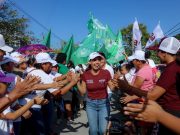 Demuestra Ana Paty Peralta una nueva forma de estar cerca de la gente, con energía y juventud