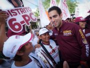 Gino Segura se fortalece rumbo al Senado con recorrido junto con Ana Paty Peralta en las calles de Cancún