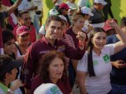 Gino se suma a las caminatas de las candidatas Tepy Gutiérrez, María José Osorio y Estefanía Mercado