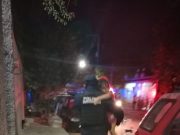 Rescata policía de Cancún a dos menores de un incendio