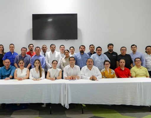 Se reúne Ana Paty Peralta con el sector empresarial para que el éxito llegue a todos los hogares