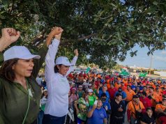 Recibe Yamili Góngora respaldo de mototaxistas en Cancún