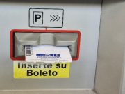 Tras multa, vuelve cobro de servicio de estacionamiento a Plaza las Américas