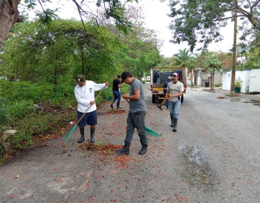 Redobla esfuerzos Servicios Públicos de Puerto Morelos por intensas lluvias