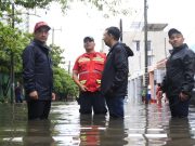 Recorre Pablo Gutiérrez zonas afectadas por las lluvias; a las 14 hrs. ya estaban transitables las vialidades