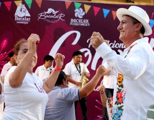 José Alfredo «Chepe» Contreras encabezó el tradicional Convite en Bacalar