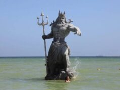 Clausura Profepa estatua de Poseidón en Yucatán