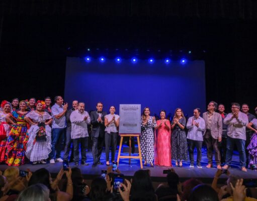 Inaugura Mara Lezama el Teatro de la Ciudad de Cancún: espacio para la cultura, la paz y la reconstrucción del tejido social