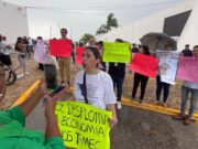 A «huevazos» reciben a nueva legislatura de Quintana Roo