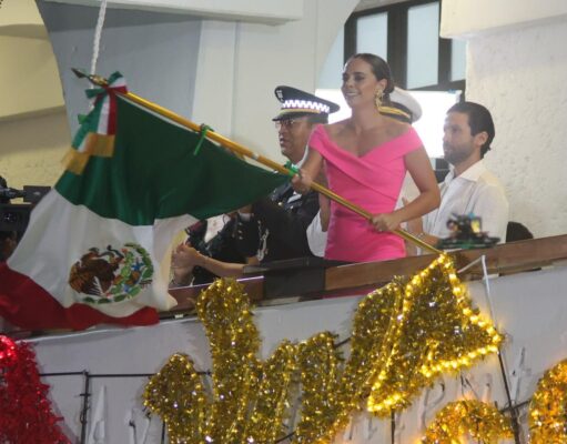 Cerca de 20 Mil cancunenses acudieron al grito con Ana Paty