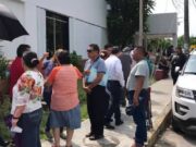 Protestan en Chetumal trabajadores y derechohabientes del ISSSTE