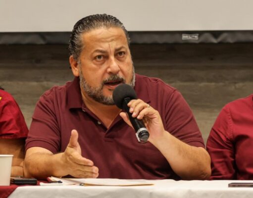 Celebran legisladores de Morena aprobación de la reforma judicial