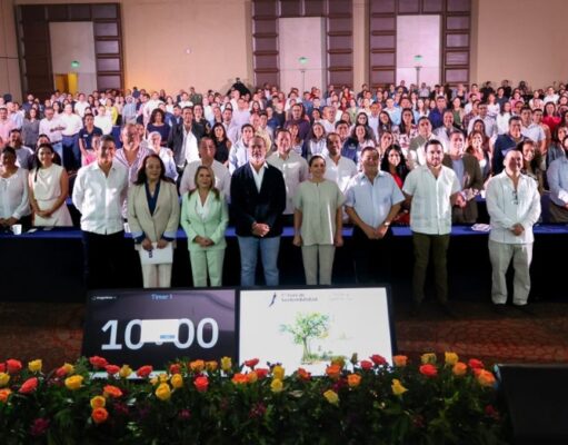 Inaugura Ana Paty Peralta 1er Foro de Sostenibilidad Quintana Roo 2024 “Retos y oportunidades”