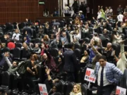 En 16 horas, mayoría de Congresos locales aprobó reforma de “supremacía constitucional”