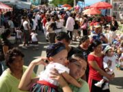 Con misas y peregrinaciones festejan a la Virgen de Guadalupe