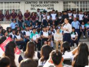 Trabaja Ana Paty Peralta todos los días por un mejor futuro para los jóvenes cancunenses
