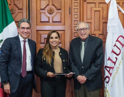 Mara Lezama y el secretario de Salud David Kershenobich atienden necesidades de las y los quintanarroenses