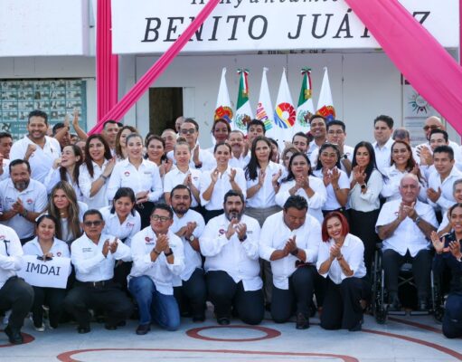 Agradece Ana Paty Peralta a colaboradores del Ayuntamiento por un 2024 de éxito