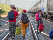 Migrantes celebraron una Navidad varados en México