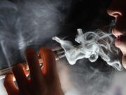 Aprueban senadores prohibir uso de vapeadores; pasa ahora el tema a legislaturas estatales
