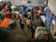 México alista albergues para ayudar a los mexicanos que serían deportados por Trump