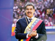 Maduro asume entre fraude y sanciones