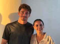 Visita Cancún piloto de Fórmula 1, Charles Leclerc