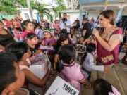 Más de 20 mil niñas y niños de 100 comunidades reciben por vez primera a los Reyes Magos: Mara Lezama