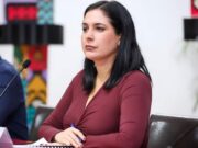 Lo importante no es la foto, sino la actitud de alguien que debe muchas explicaciones: Estefanía Mercado