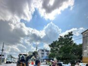 Reparan segundo socavón de la calle 71 de Cancún