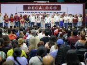 Firma Ana Patricia Peralta decálogo de Morena enfocados en buen gobierno