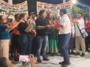 Acusa Johana Acosta a “Chanito” Toledo de intento de boicotear foro en Playa del Carmen