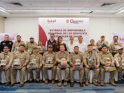 Entrega Mara Lezama uniformes a personal médico y de vectores de Quintana Roo