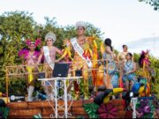 La Quinta Avenida se desbordó con el primer desfile de comparsas en “El Carnaval del Pueblo” Playa del Carmen 2025