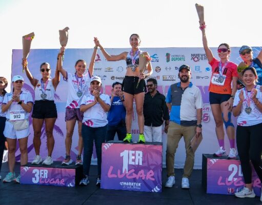 Con más de 2 mil atletas participa Mara Lezama en el Medio Maratón de la Mujer en Cancún