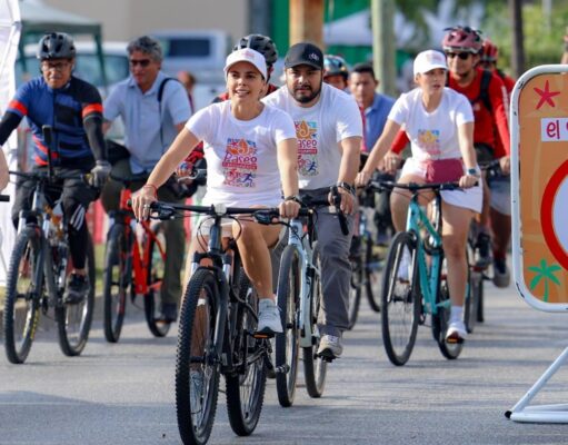 Disfrutan miles de familias del segundo Paseo Cancunense