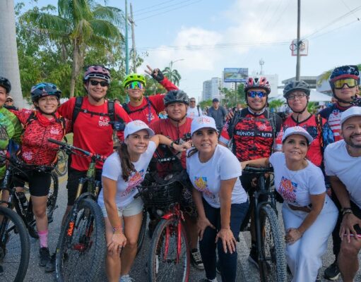 Encabeza Mara Lezama la segunda edición del “Paseo Cancunense” con participación ciudadana en avenidas de Cancún