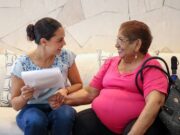 Atiende Ana Paty Peralta a ciudadanos en jornada de «Cancún Nos Une»