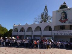 Maestros de QRoo continúan en paro indefinido