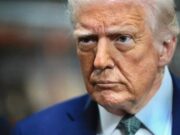 Golpea Trump al sector automotriz: impone arancel del 25%