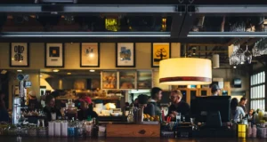 Opinión | La industria restaurantera no es sustentable ¿De quién es la culpa? | Alma Mater | Mauro Berumen Calderón