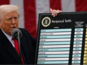 Anuncia Donald Trump lista de aranceles para 60 países del mundo, pero deja de lado a México y Canadá